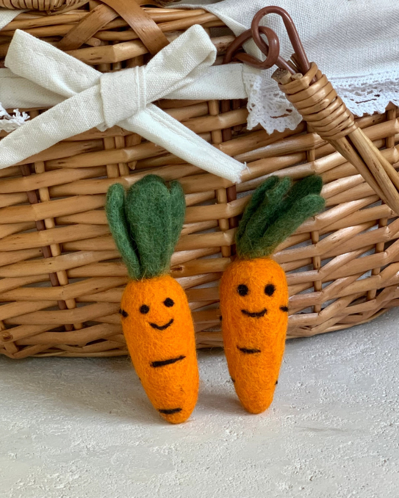 Carrot Wool Cat Toy