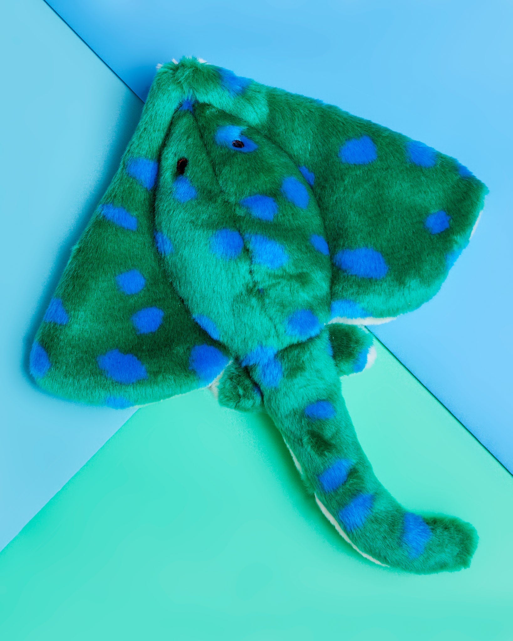 Gordon Stingray Plush Dog Toy