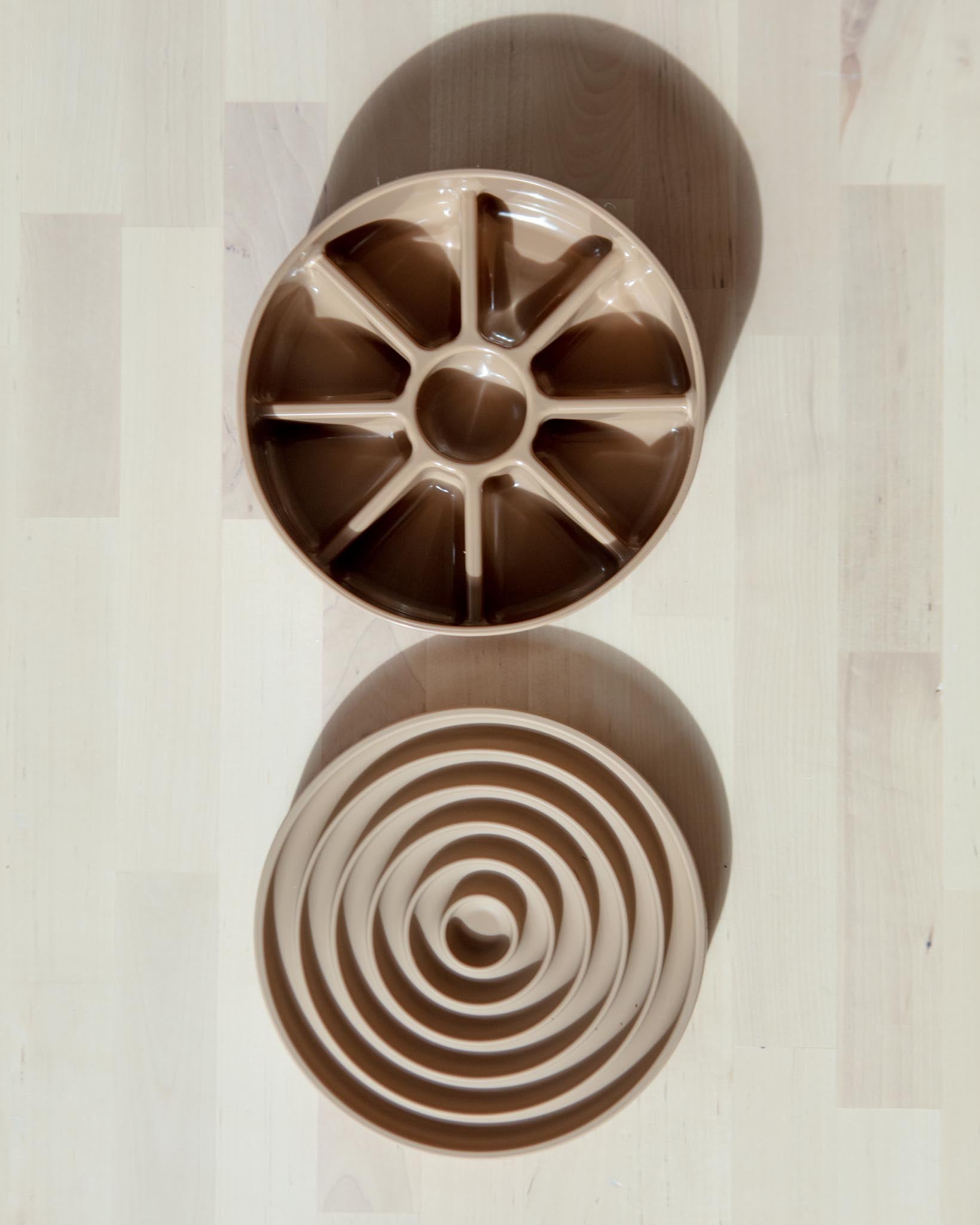 3-in-1 Bento Elevated Slow Feeder + Lick Mat