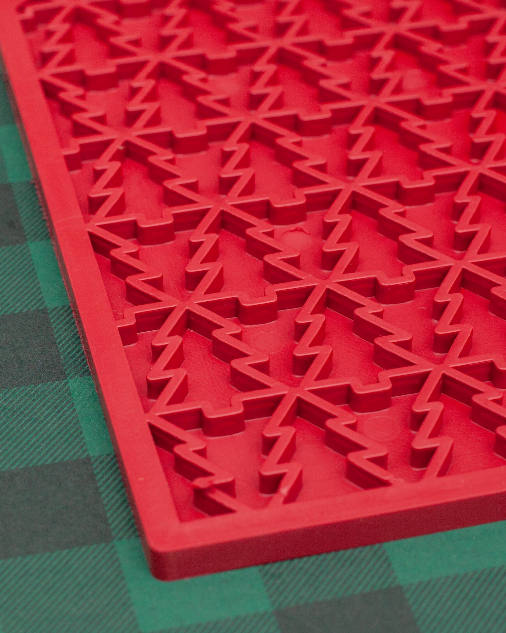 Pine Tree Pet Lick Mat (Made in the USA)